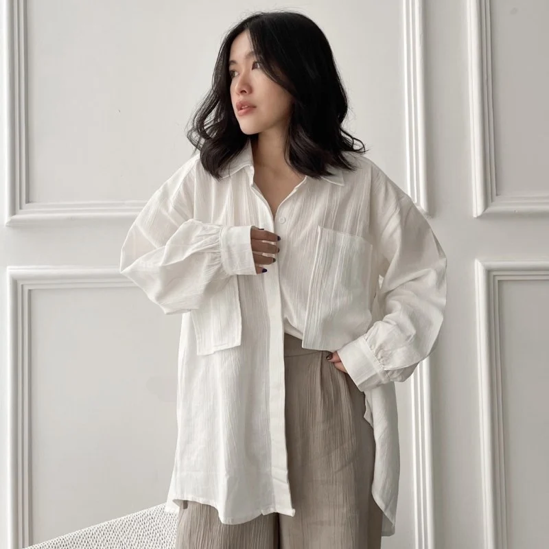 Rekomendasi Baju Kemeja Wanita yang Lagi Trend 2024 - Lunar Garment