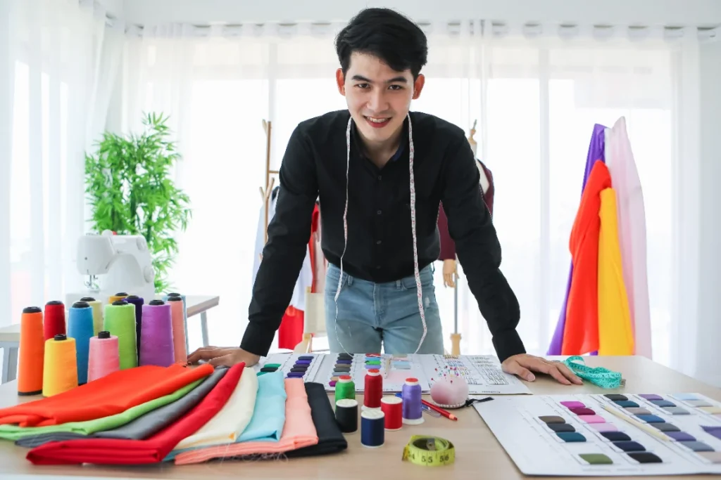 Tips Memilih Bahan Terbaik untuk Seragam Kerja Custom di Bandung